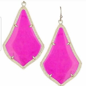 Kendra Scott Alexandra drop earrings in Magenta Magnesite